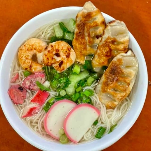 Saimin to Da Max.